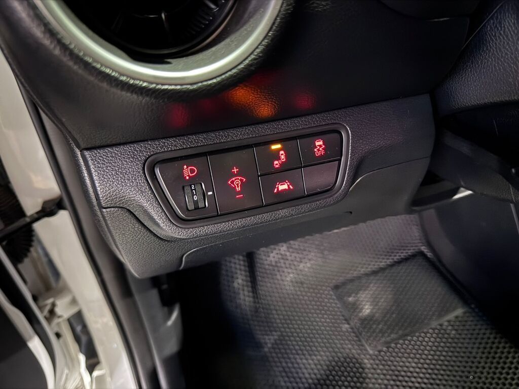 Kia K3: 2020 г., 1.6 л, Автомат, Бензин, Седан: фото 7