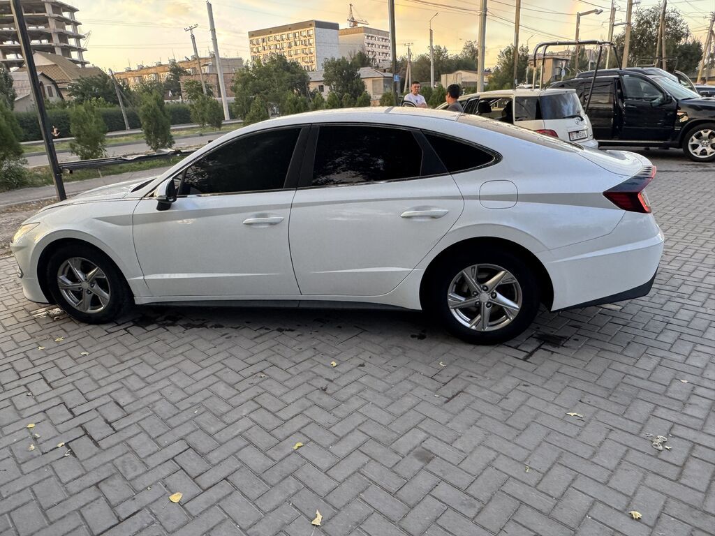 Hyundai Sonata: 2019 г., 2 л, Автомат, Бензин, Седан — фото 5