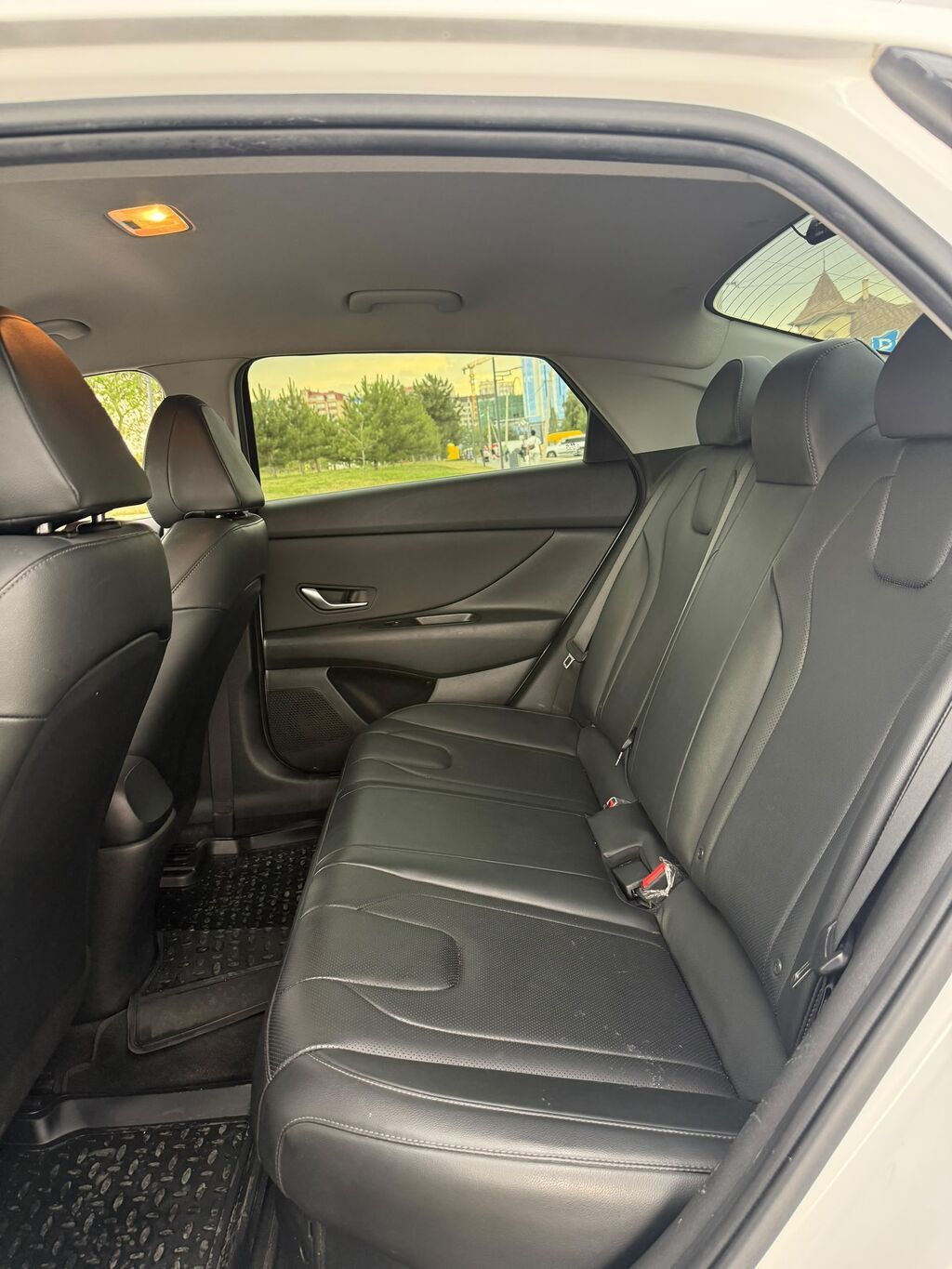 Hyundai Avante: 2021 г., 1.6 л, Робот, Гибрид, Седан: фото 8