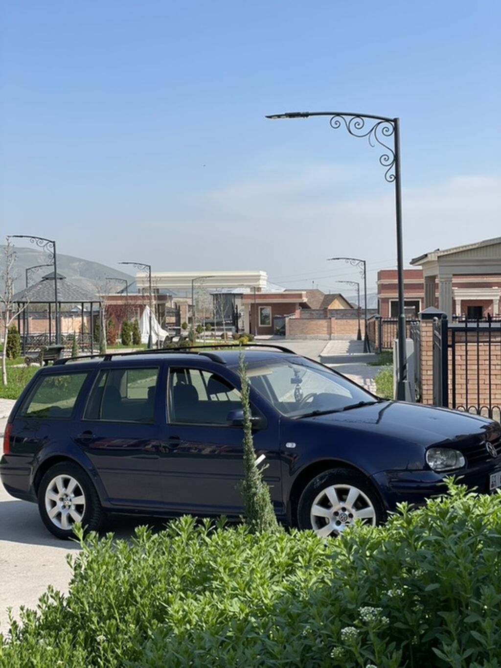 Volkswagen Golf Variant: 2003 г., 1.6 л, Механика, Бензин, Универсал: фото 1