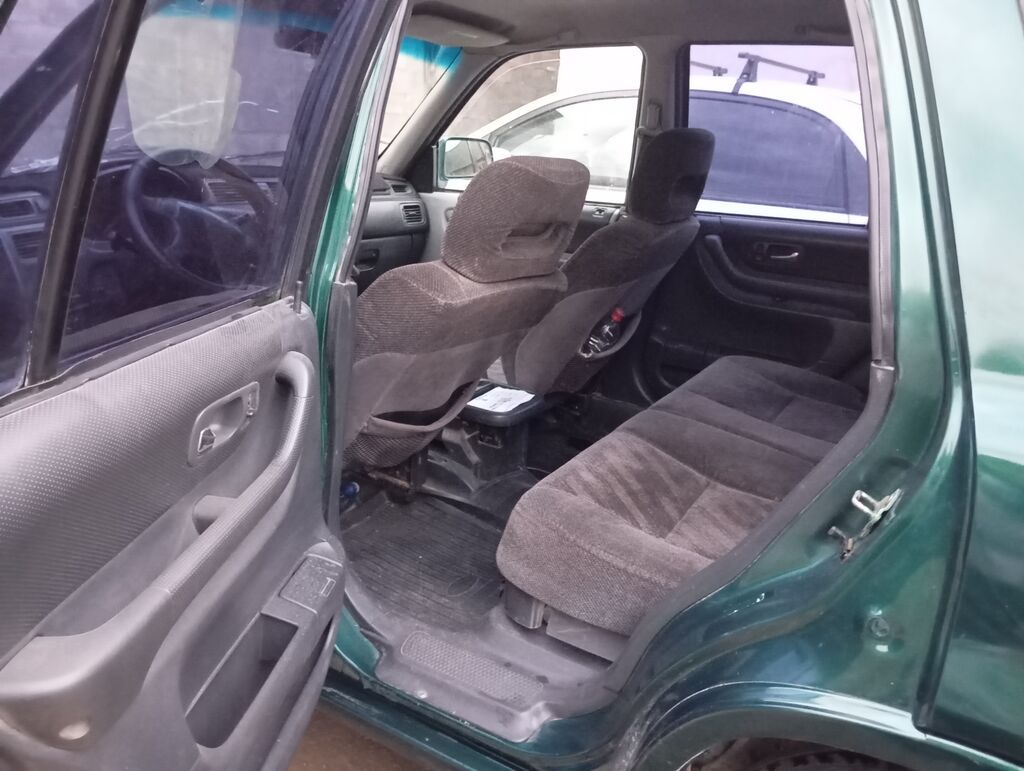 Honda CR-V: 1999 г., 2 л, Механика, Бензин, Кроссовер: фото 8