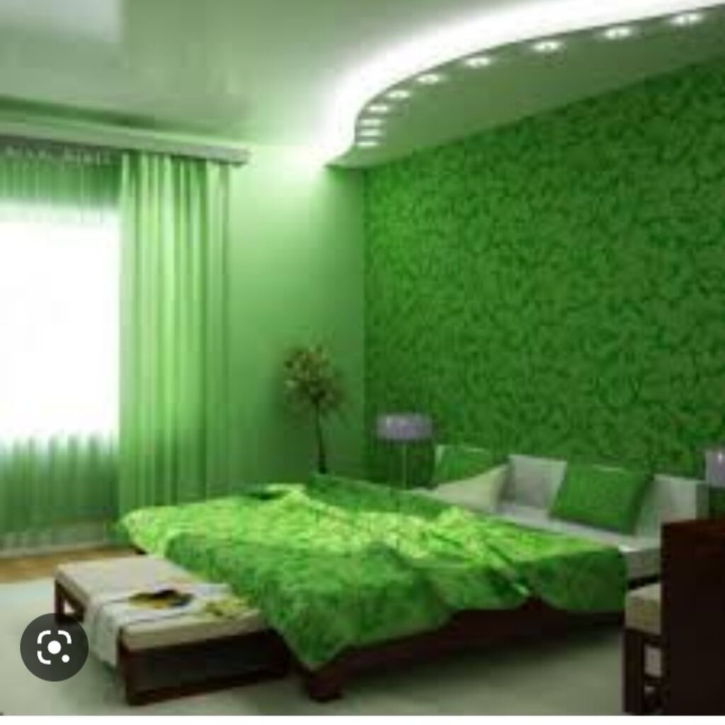 Дизайн спальни в зеленых тонах с фотообоями