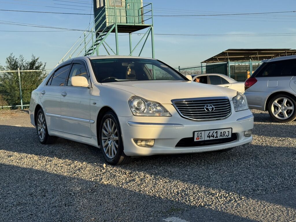 Toyota Crown Majesta: 2004 г., 4.3 л, Автомат, Бензин, Седан: фото 3