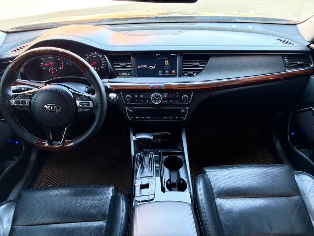 Kia K7: 2017 г., 3 л, Автомат, Газ, Седан: фото 6