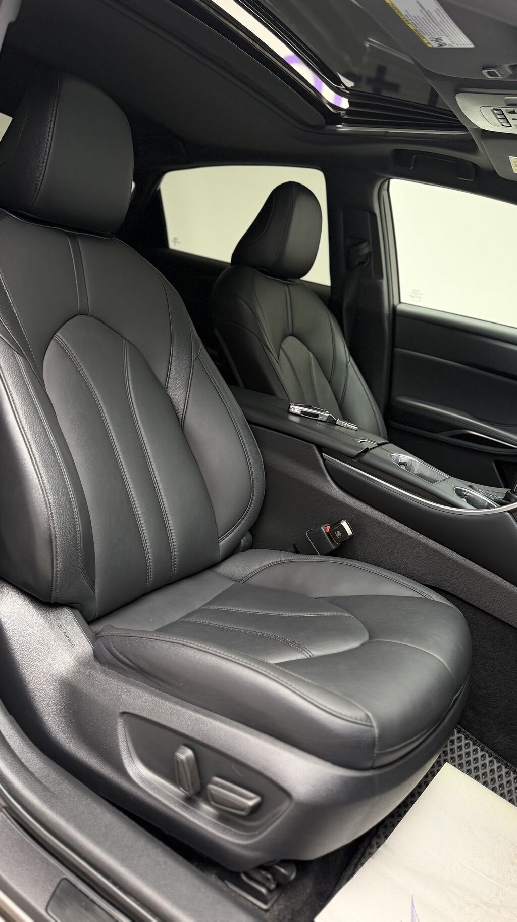 Toyota Avalon: 2018 г., 2.5 л, Автомат, Гибрид, Седан: фото 6