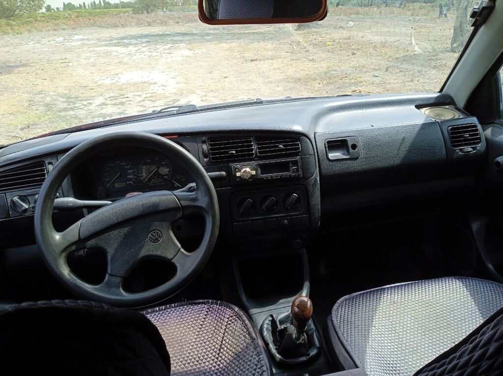 Volkswagen Golf III, синий хэтчбек 5‑дверный. Основные особенности: -: фото 1