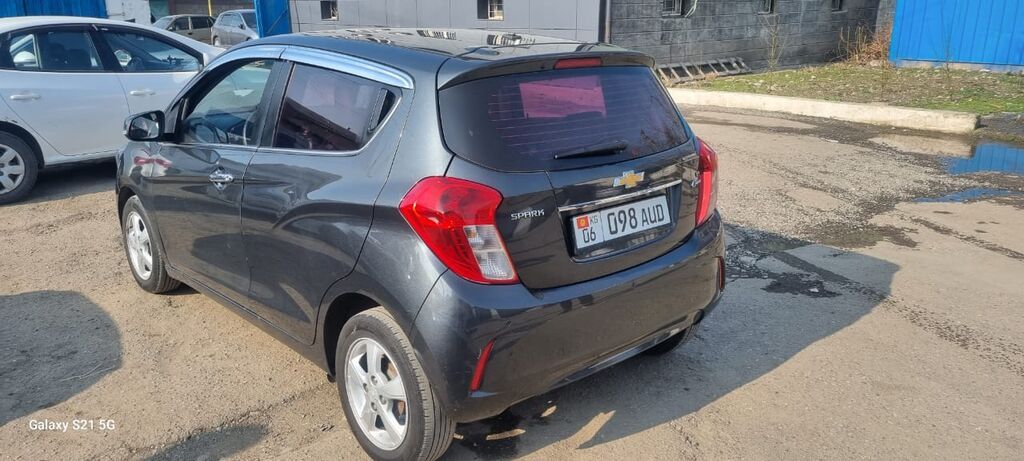 Продам Chevrolet Spark 2017, автомат, бензин: фото 2