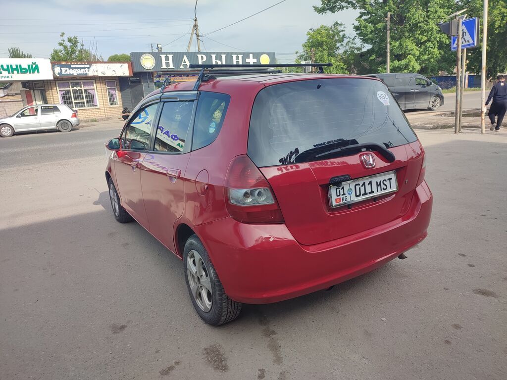Honda Fit: 2003 г., Автомат, Бензин, Хэтчбэк: фото 2