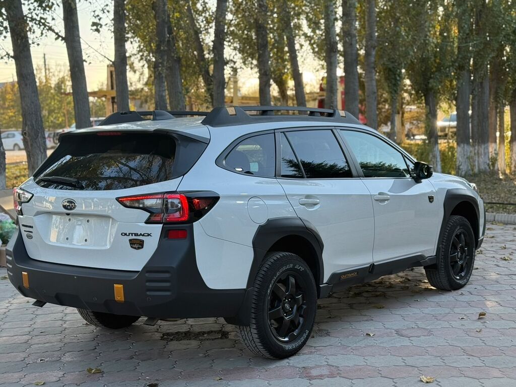 Subaru Outback: 2022 г., 2.4 л, Вариатор, Бензин, Универсал: фото 6