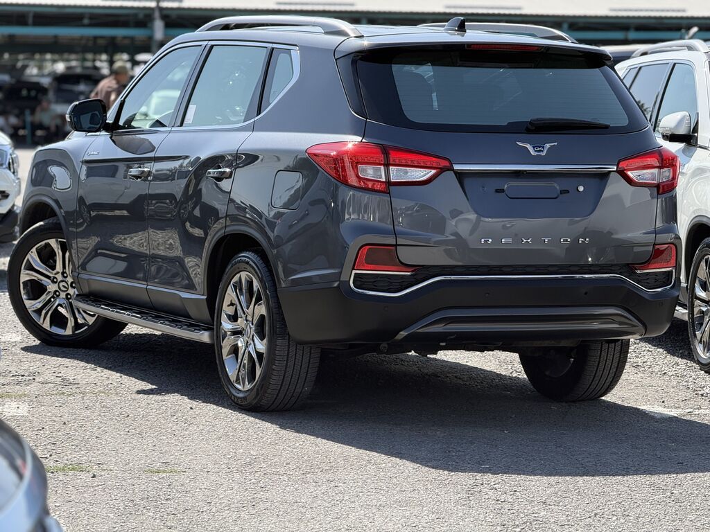 Ssangyong Rexton: 2020 г., Дизель, Внедорожник: фото 2