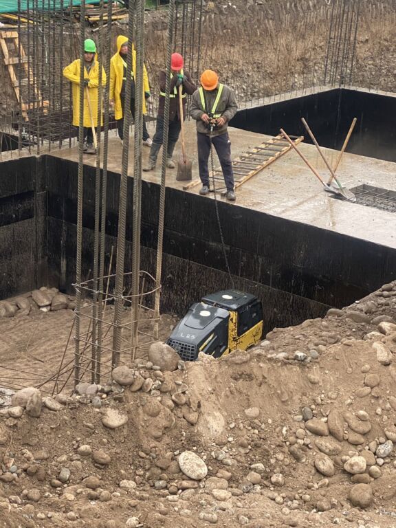 Услуга каток Виброкаток траншейный Bomag 1.8 тонн на дистанционном: фото 7