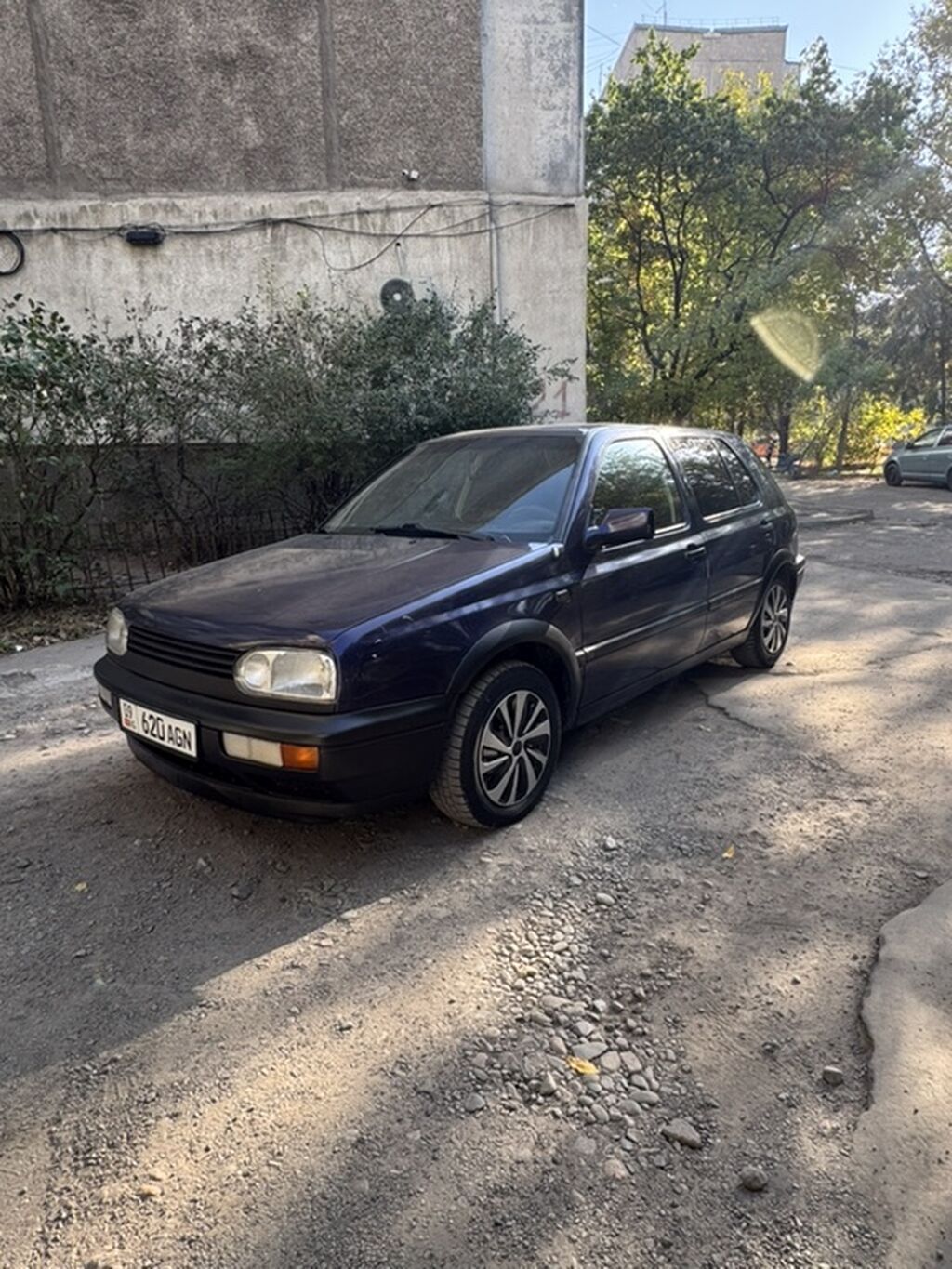 Volkswagen Golf: 1994 г., 1.6 л, Механика, Бензин, Хэтчбэк: фото 1