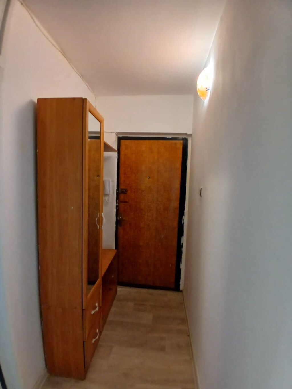 3 комнаты, 58 м², 104 серия, 4 этаж, Старый ремонт — фото 4