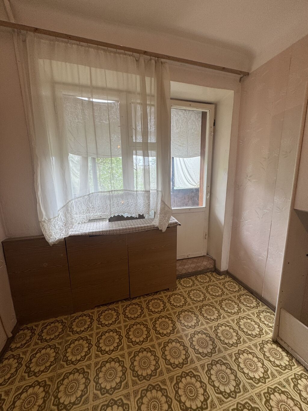 2 комнаты, 45 м², Индивидуалка, 4 этаж, Старый ремонт: фото 1