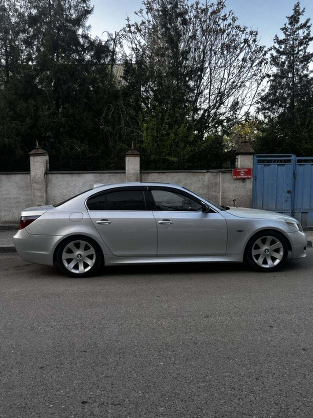 BMW 5 series: 2003 г., 3 л, Механика, Бензин, Седан: фото 4