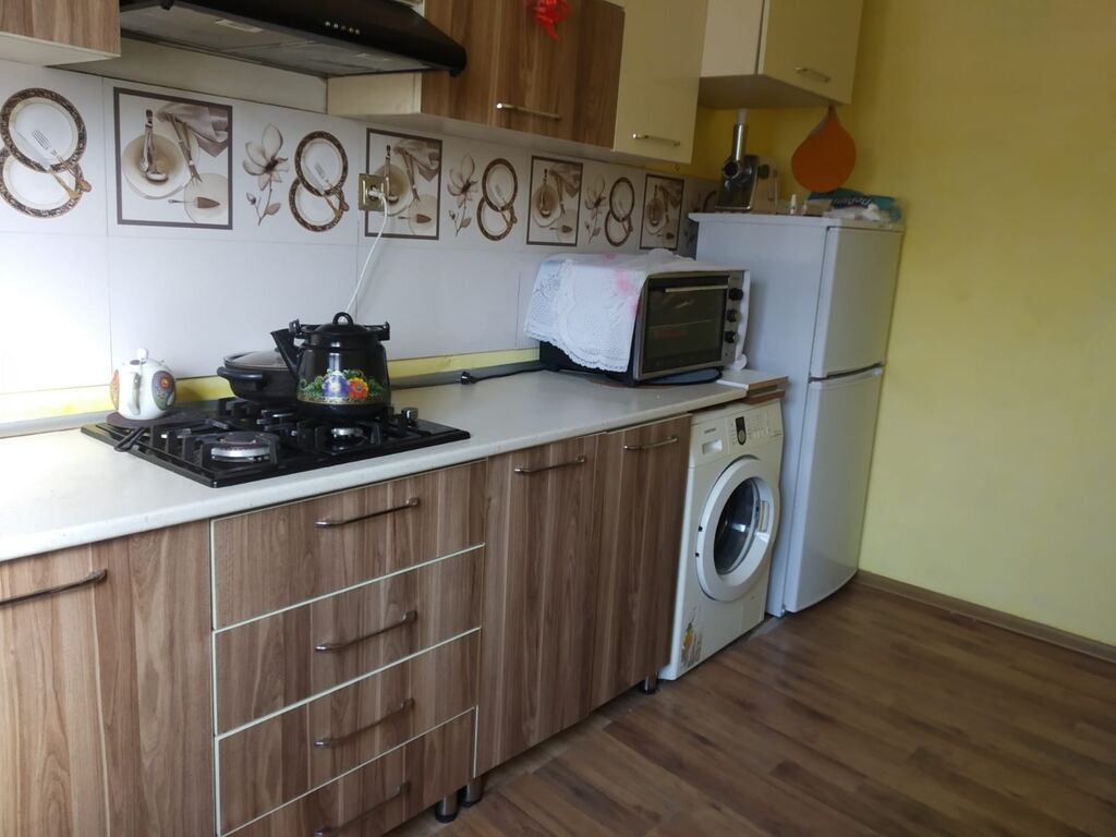 Binəqədi qəs. 2 otaqlı, 71 kv. m, Kredit var, Orta təmir