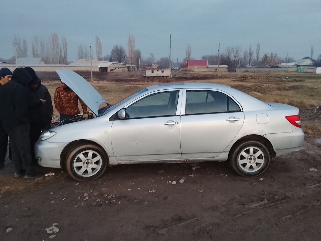 Toyota Corolla: 2008 г., 1.6 л, Механика, Бензин, Седан: фото 4