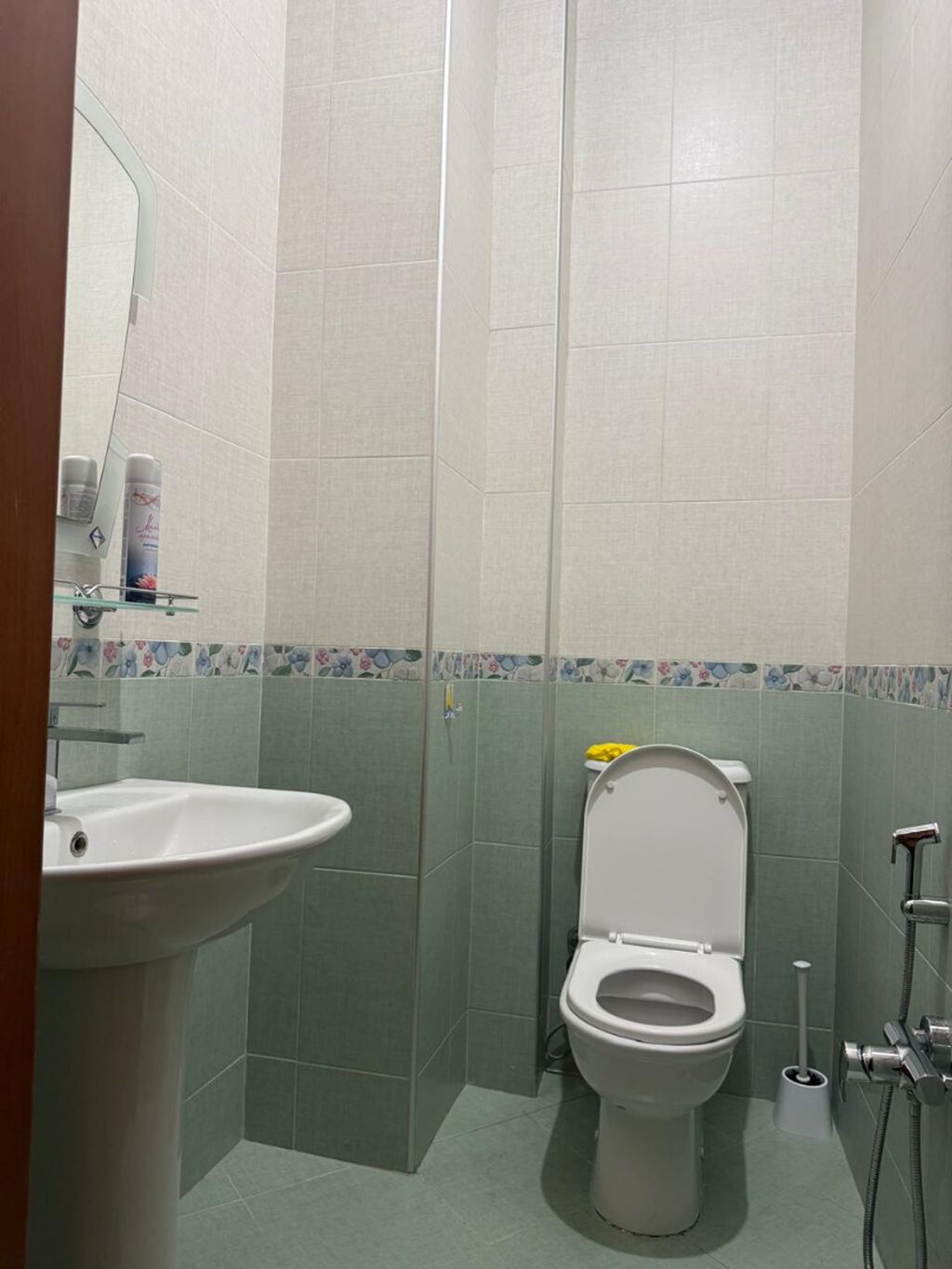 4 otaqlı, Yeni tikili, 212 kv. m