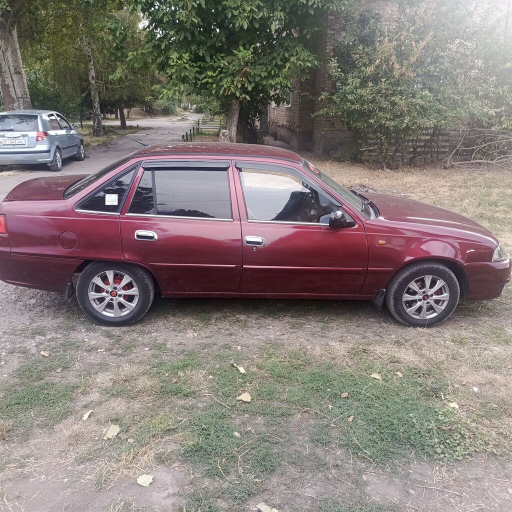 Daewoo Nexia: 2008 г., 1.6 л, Механика, Бензин, Седан: фото 8