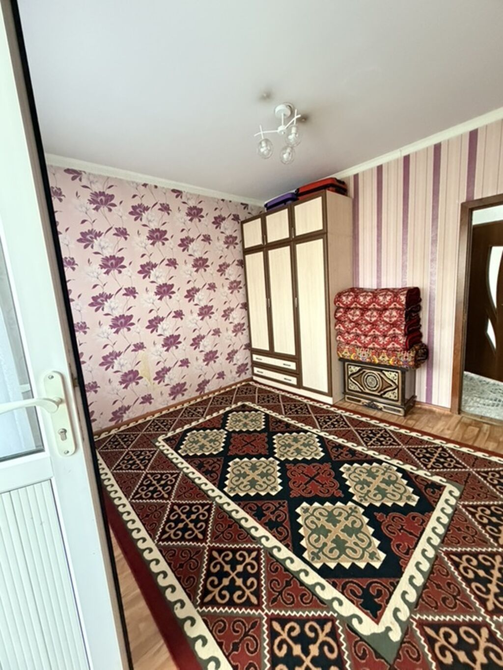 2 комнаты, 52 м², Дордой Плаза ТРЦ 105 серия, 4 этаж, Косметический ремонт: фото 5