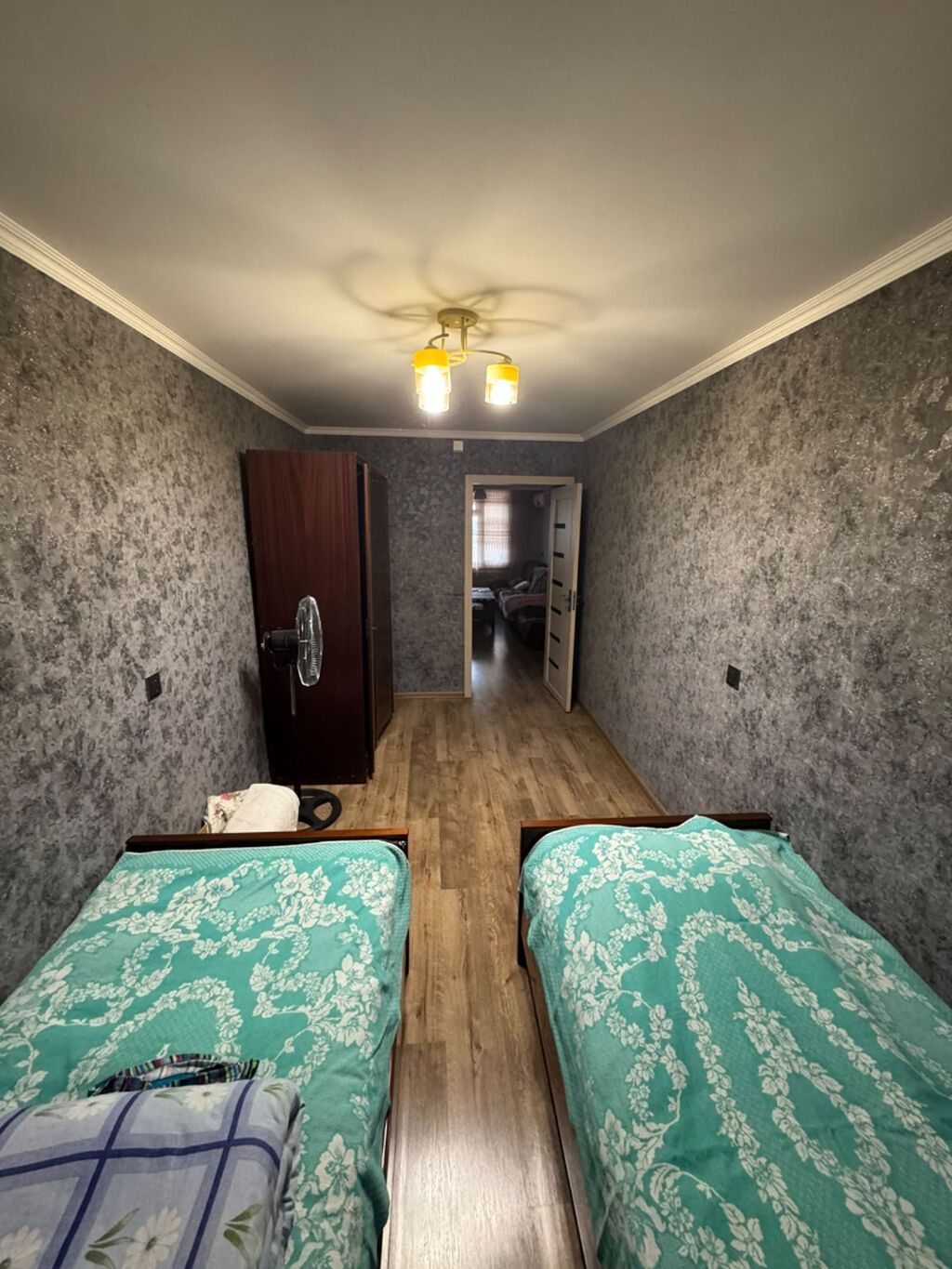 Bakı, 3 otaqlı, Köhnə tikili, m. Nəriman Nərimanov, 65 kv. m