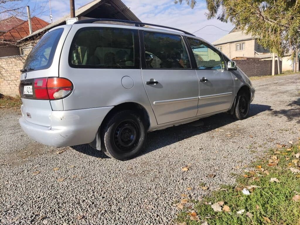Volkswagen Sharan: 1999 г., 2 л, Механика, Бензин, Минивэн: фото 2