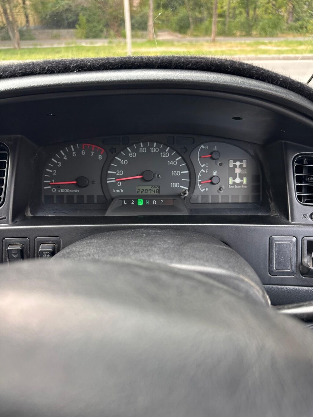 Mitsubishi Space Gear: 2002 г., 3 л, Автомат, Бензин, Минивэн: фото 8
