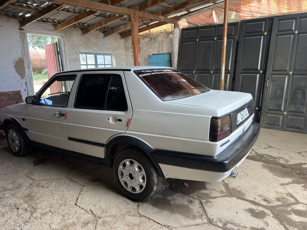 Volkswagen Jetta: 1990 г., 1.8 л, Механика, Бензин, Седан: фото 6