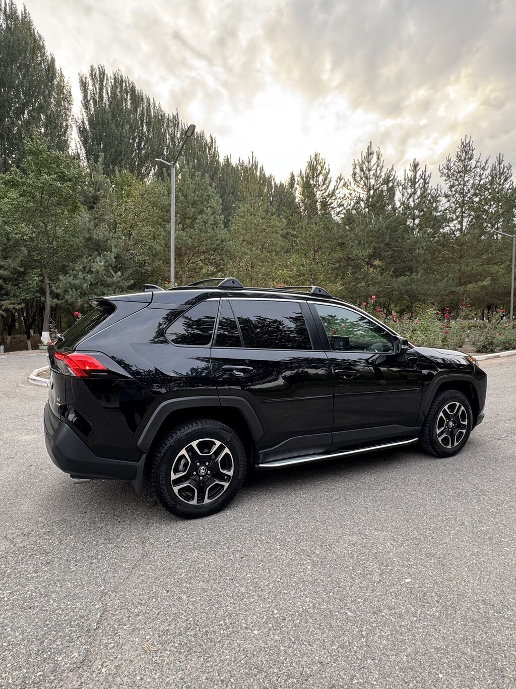 Toyota RAV4: 2020 г., 2.5 л, Автомат, Бензин, Кроссовер: фото 3