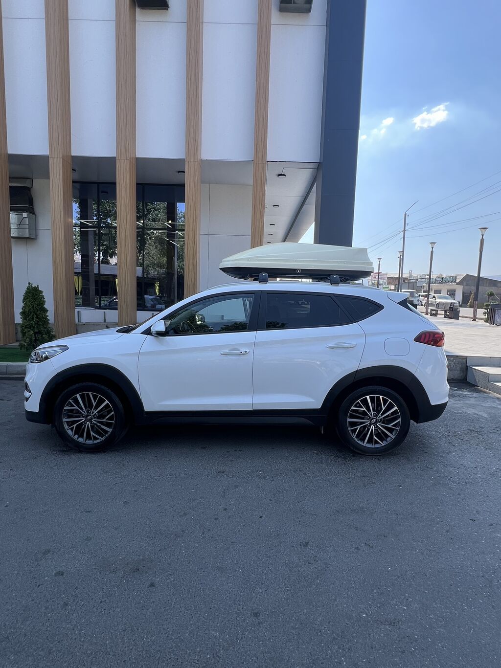 Hyundai Tucson: 2019 г., 1.6 л, Робот, Дизель, Внедорожник: фото 3