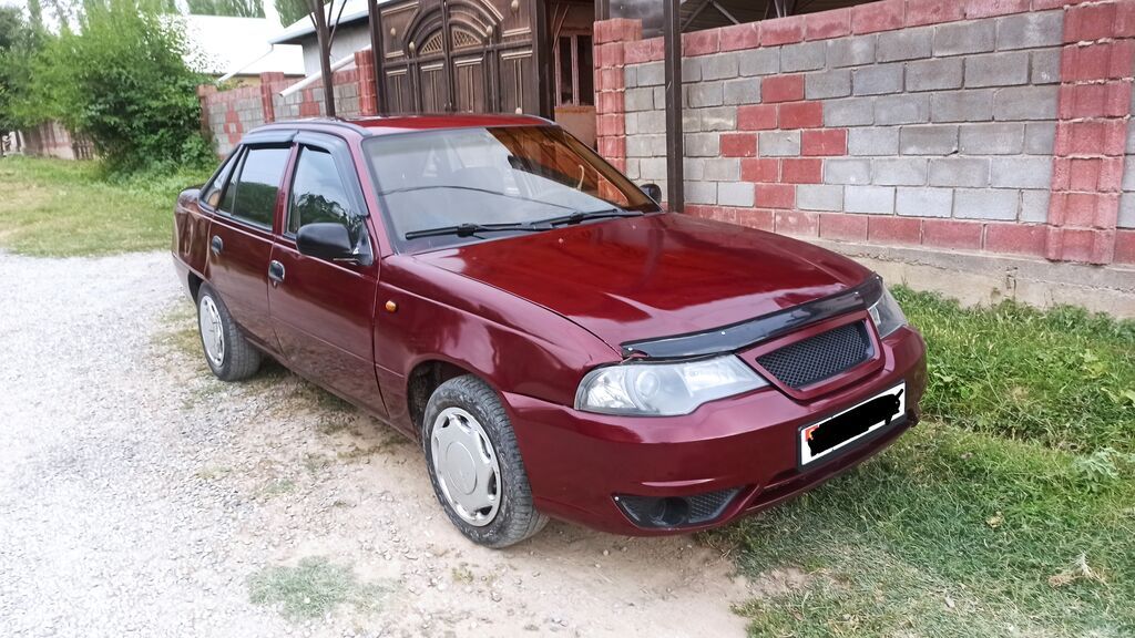 Daewoo Nexia: 2011 г., 1.5 л, Механика, Бензин, Седан: фото 5
