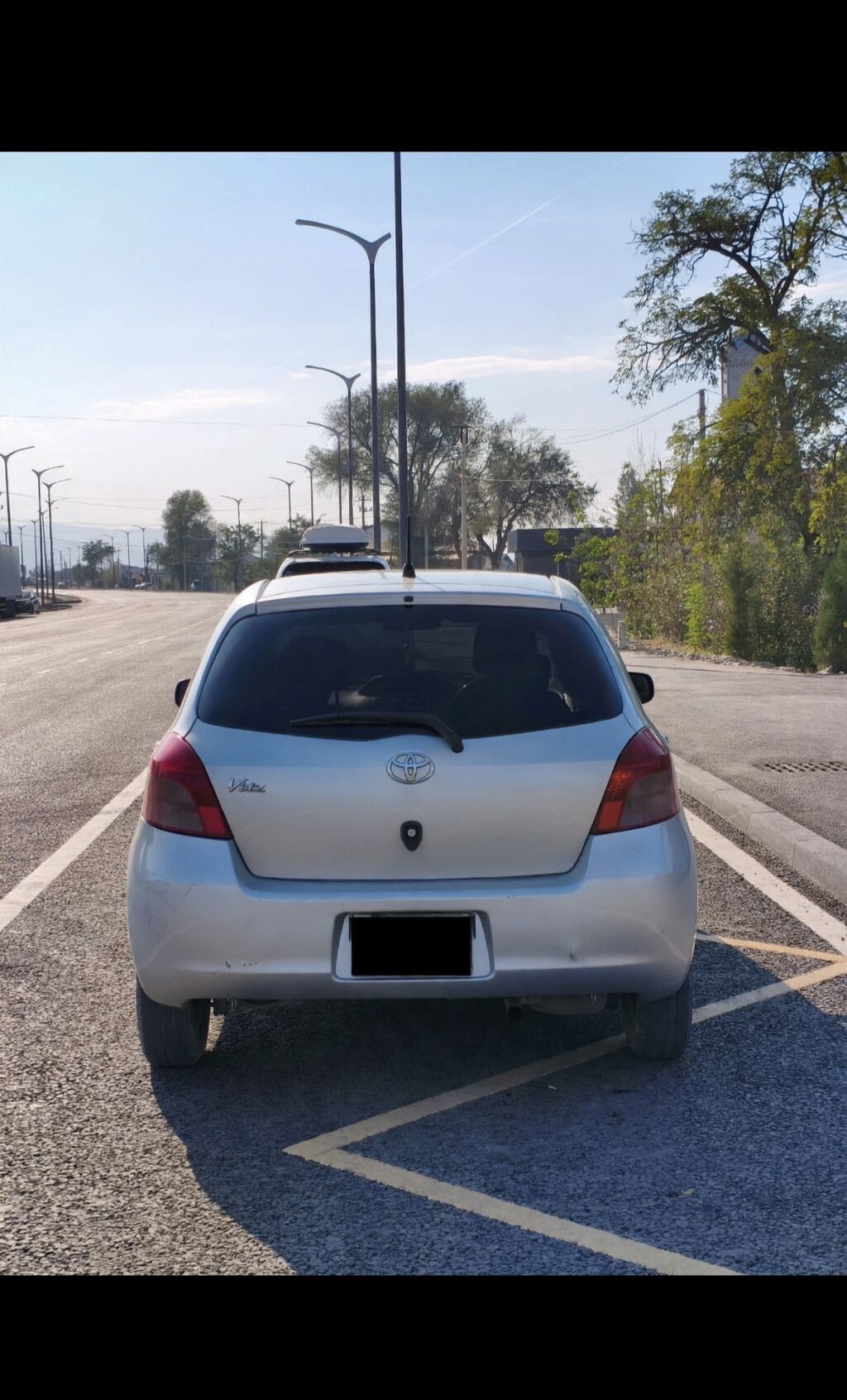 Toyota Vitz: 2006 г., 1.3 л, Автомат, Бензин, Хэтчбэк: фото 4