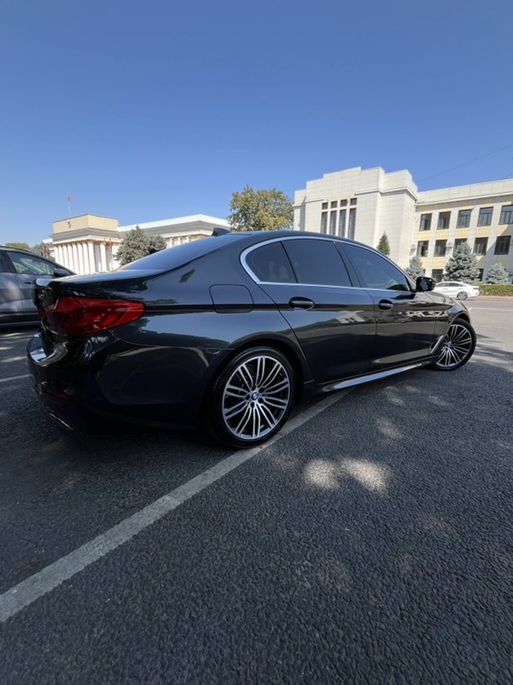 BMW 5 series: 2020 г., 2 л, Автомат, Бензин, Седан: фото 3