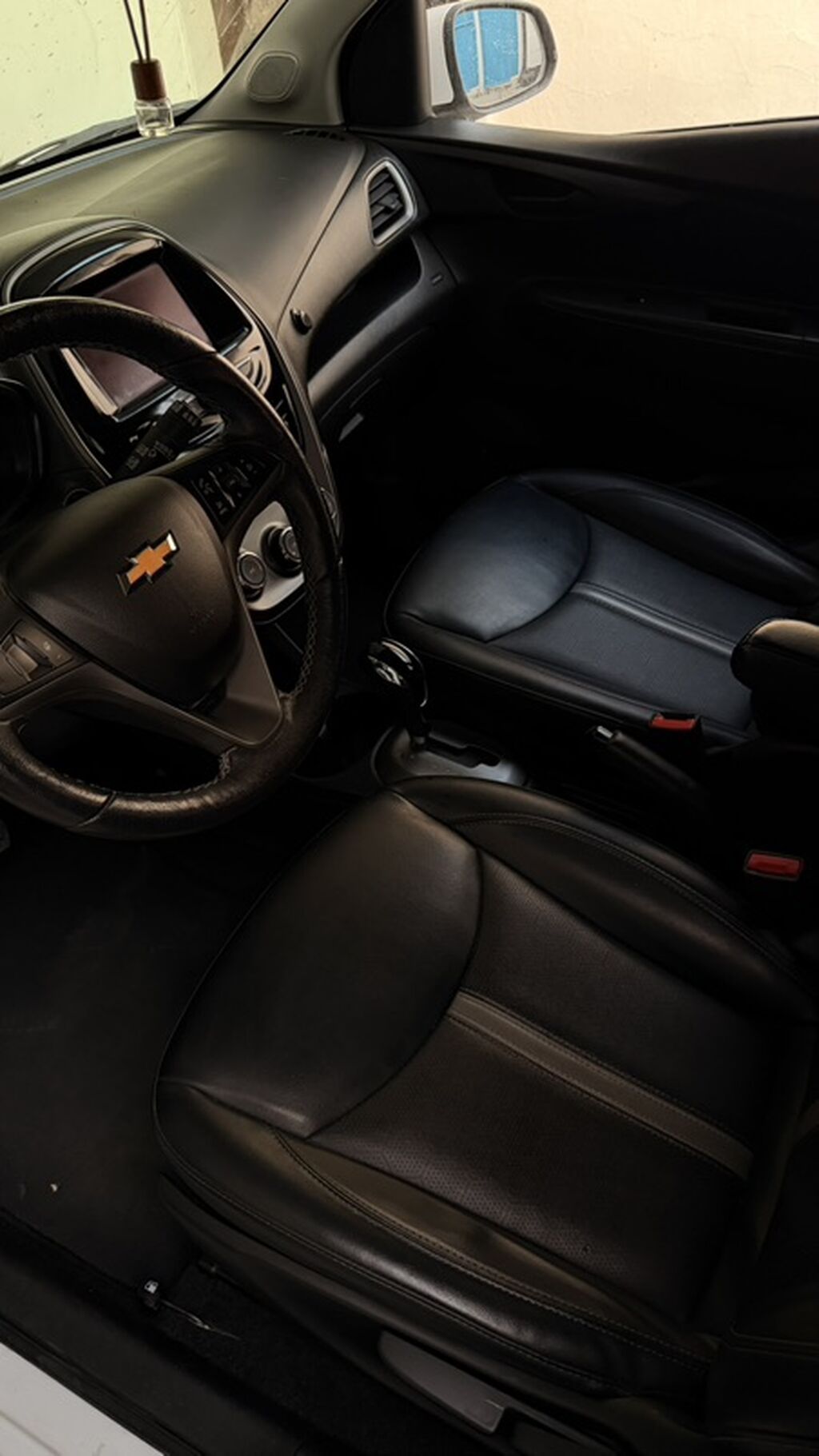 Chevrolet Spark: 2020 г., 1 л, Автомат, Бензин, Хэтчбэк: фото 4