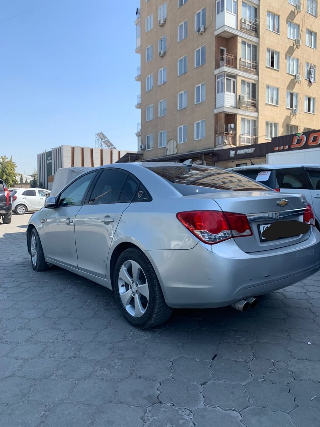 Chevrolet Cruze: 2009 г., 1.6 л, Автомат, Бензин, Седан: фото 3