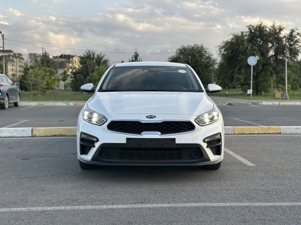 Kia K3: 2021 г., 1.6 л, Автомат, Бензин, Седан: фото 3