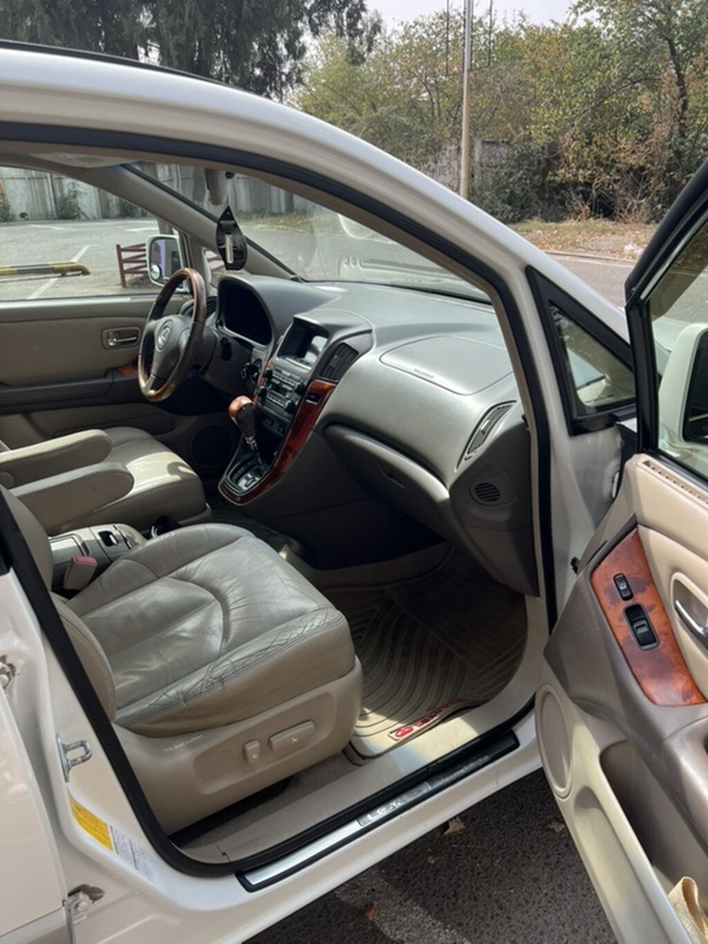 Lexus RX: 2001 г., 3 л, Автомат, Бензин, Кроссовер: фото 7