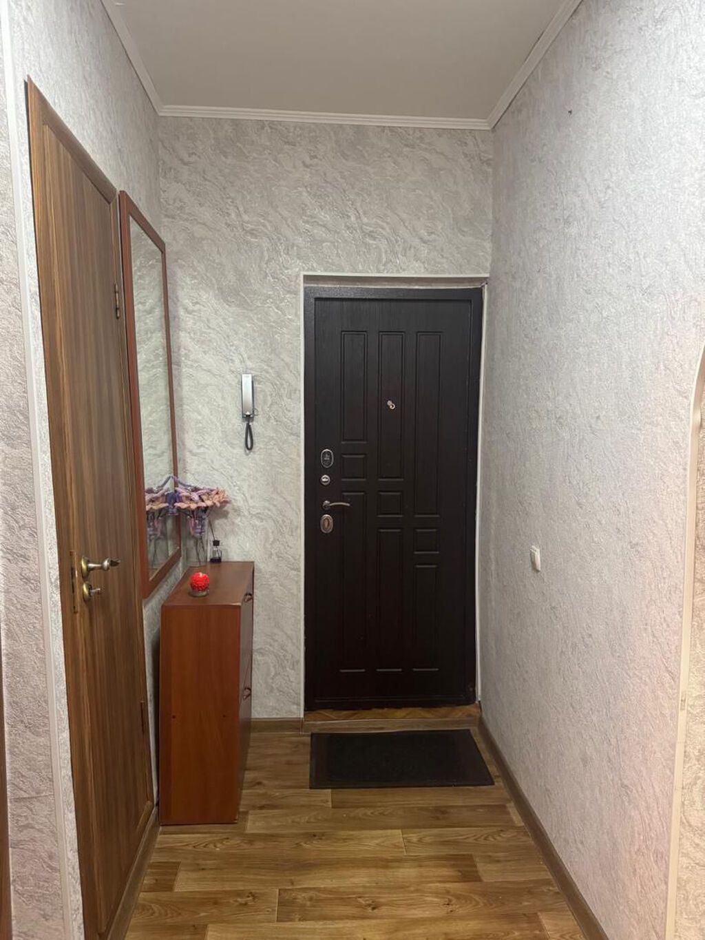 3 комнаты, 61 м², 7 мкр 105 серия, 9 этаж, Евроремонт: фото 3
