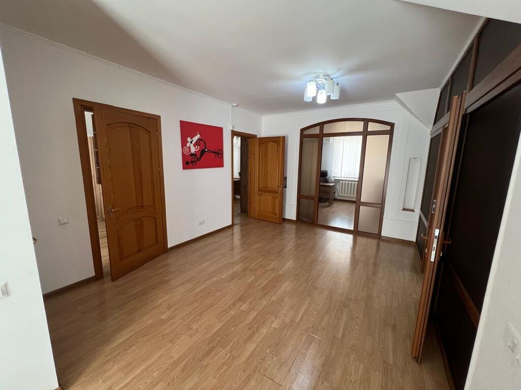 200 м², 7 комнат, Мед Академия, Без животных: фото 7