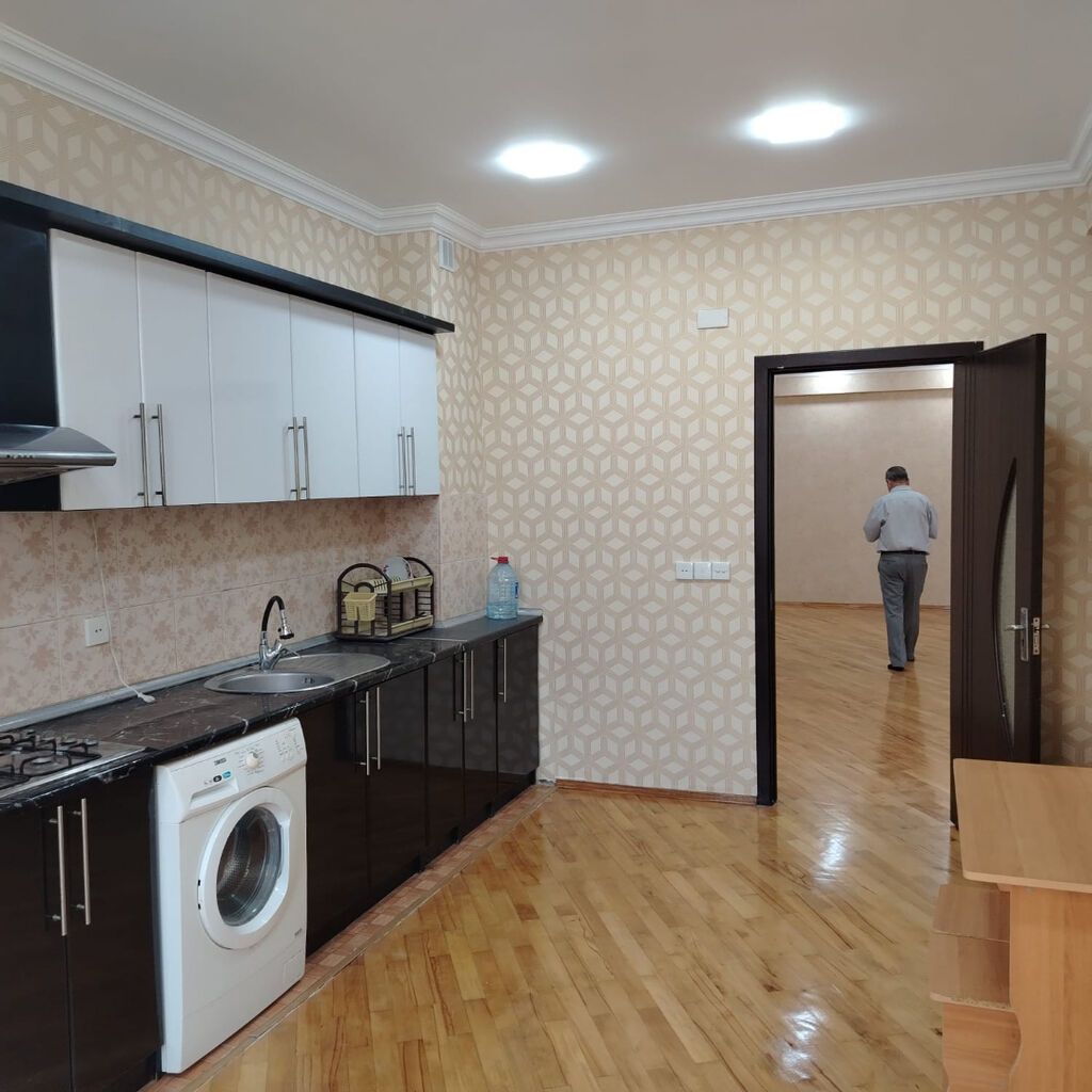 3 otaqlı, Yeni tikili, 135 kv. m