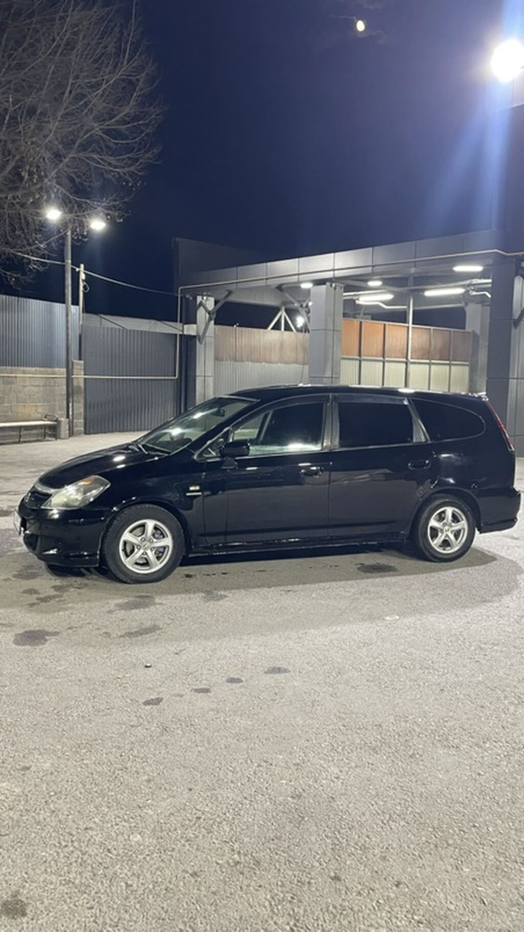 Honda Stream: 2004 г., 1.7 л, Автомат, Бензин, Минивэн: фото 3