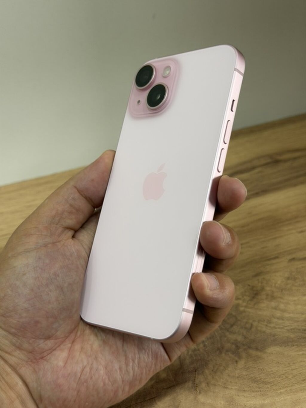 IPhone 15, Б/у, 512 ГБ, Розовый, Защитное стекло, Чехол, 93 %: фото 3