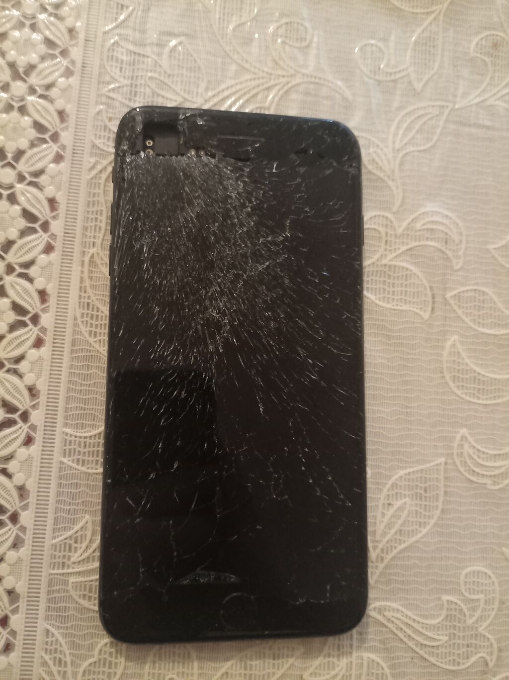IPhone 7 Plus, 64 GB, Qara, Qırıq