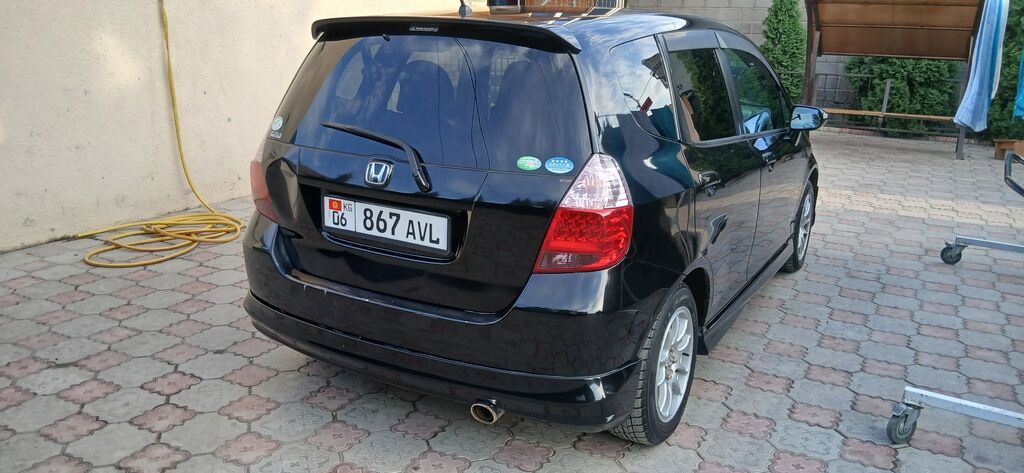 Honda Fit: 2007 г., 1.3 л, Автомат, Бензин, Хэтчбэк: фото 1