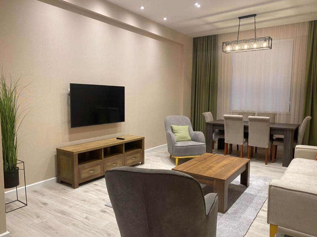 Renessans Palace | Elmlər metrosu | 3 Otaqlı Mənzil Kirayə Verilir 📍
