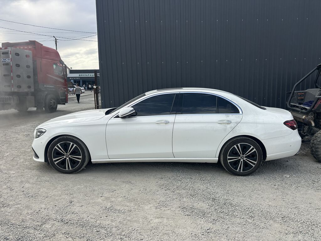 Mercedes-Benz E-Class: 2020 г., 2 л, Автомат, Бензин, Седан: фото 3