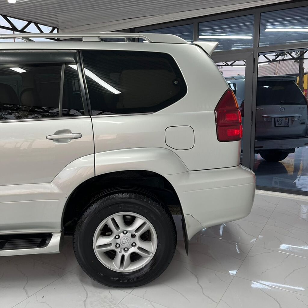 Lexus GX: 2005 г., 4.7 л, Автомат, Бензин, Внедорожник: фото 6