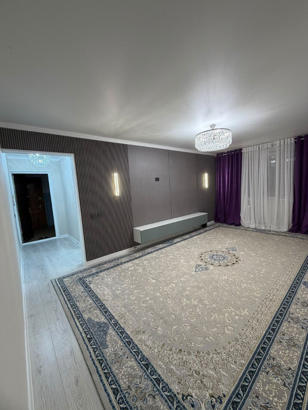 3 комнаты, 59 м², 10 мкр 104 серия, 2 этаж, Свежий ремонт: фото 1