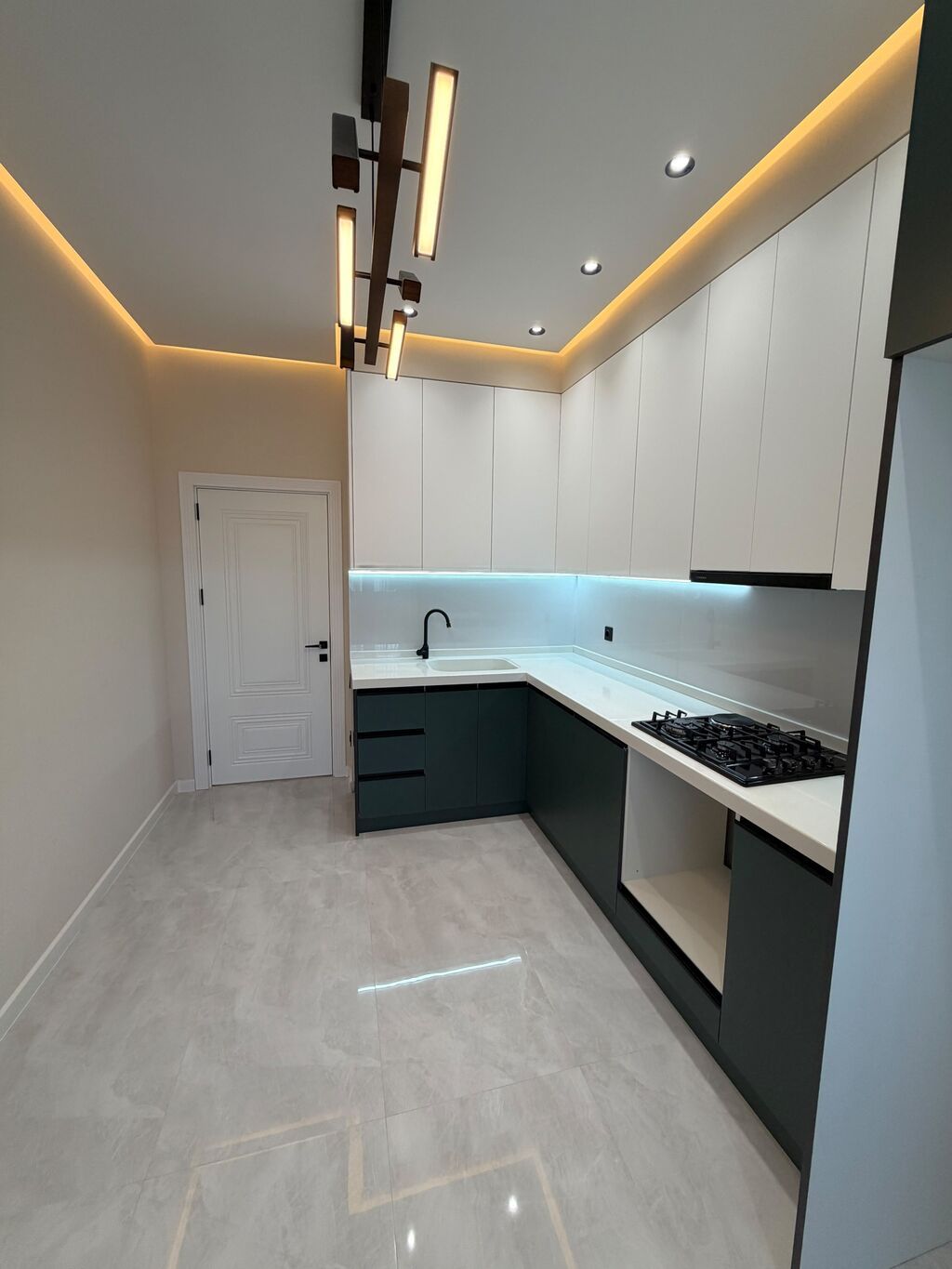3 otaqlı, Yeni tikili, 112 kv. m