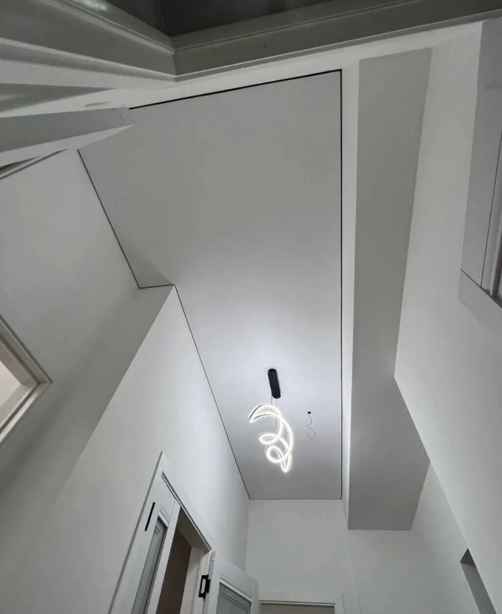 Натяжные потолки: глянцевые, матовые, 3D: фото 6
